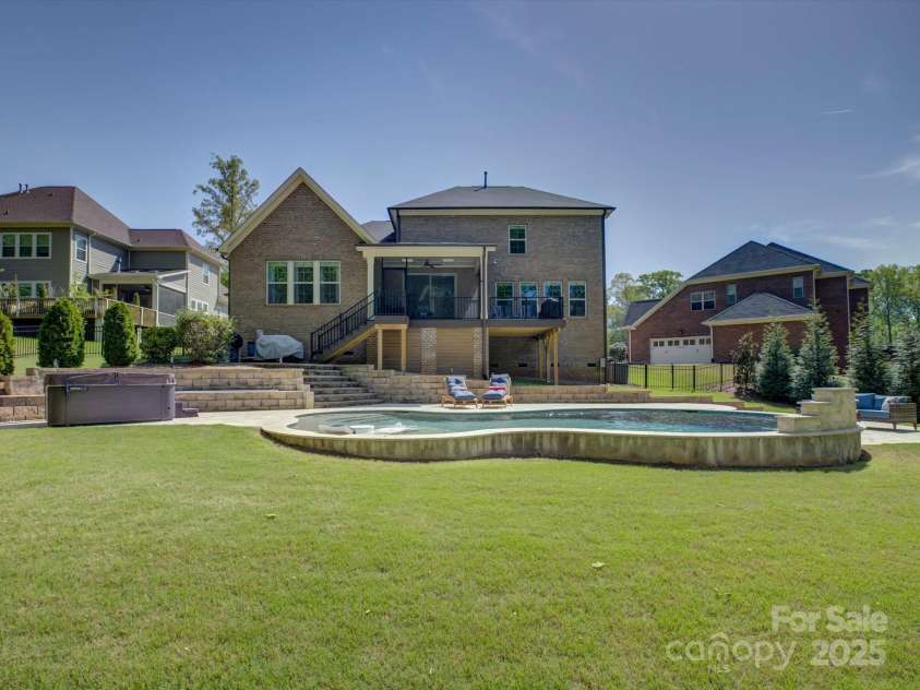 712 Chase Court, Fort Mill, SC 29708.  MLS# CAR4247277, YatesRealty ID 6498. 