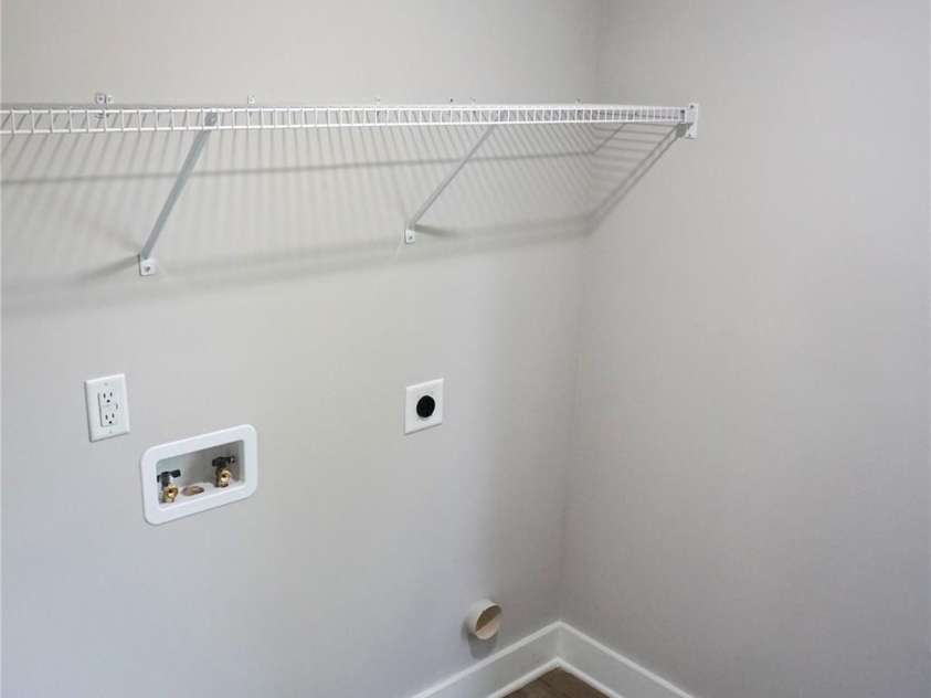 212 James Street, Kannapolis, NC 28083.  MLS# CAR4186400, YatesRealty ID 6499. 