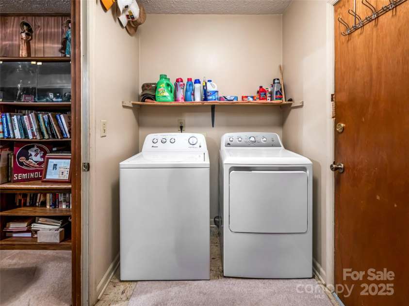 50 Tuckaway Drive, Asheville, NC 28803.  MLS# CAR4299292, YatesRealty ID 65. 