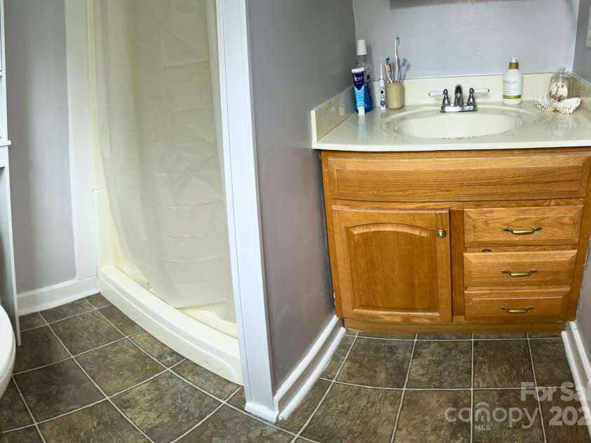 3131 Clarks Chapel Road, Lenoir, NC 28645.  MLS# CAR4165201, YatesRealty ID 650. 