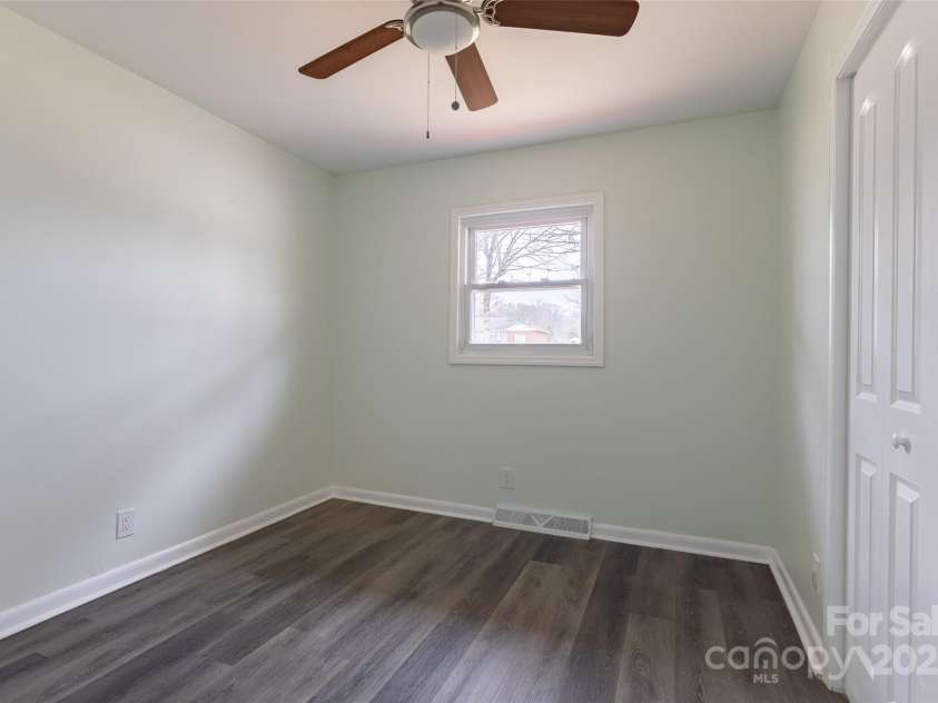 1221 Myrtle School Road, Gastonia, NC 28052.  MLS# CAR4217542, YatesRealty ID 6502. 