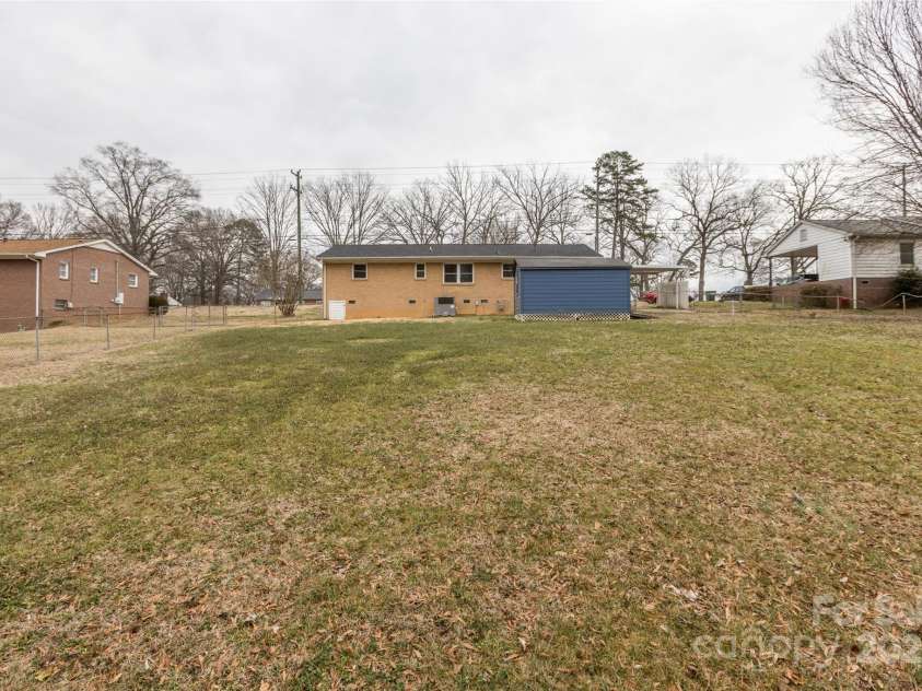 1221 Myrtle School Road, Gastonia, NC 28052.  MLS# CAR4217542, YatesRealty ID 6502. 