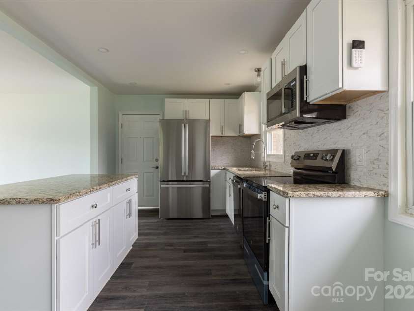 1221 Myrtle School Road, Gastonia, NC 28052.  MLS# CAR4217542, YatesRealty ID 6502. 