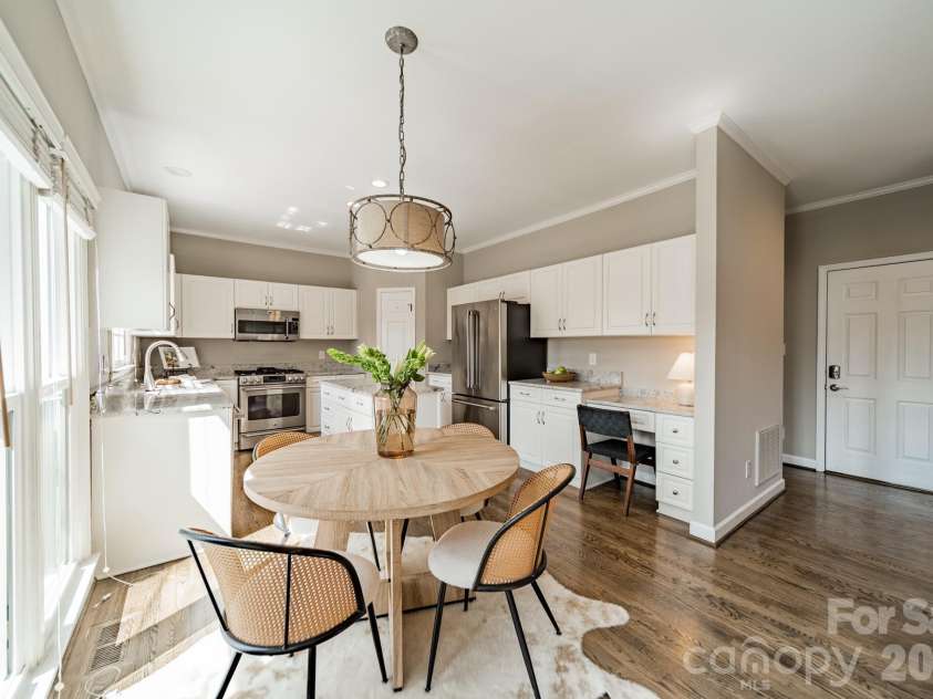 4504 Willow Croft Court, Charlotte, NC 28226.  MLS# CAR4357946, YatesRealty ID 6503. 