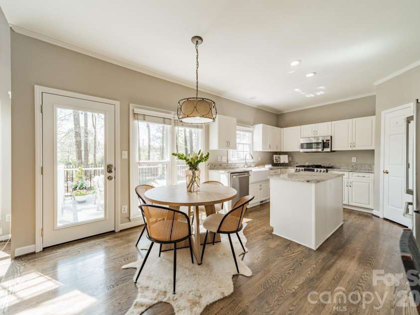 4504 Willow Croft Court, Charlotte, NC 28226.  MLS# CAR4357946, YatesRealty ID 6503. 