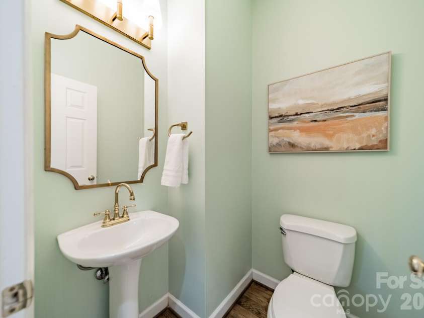 4504 Willow Croft Court, Charlotte, NC 28226.  MLS# CAR4357946, YatesRealty ID 6503. 