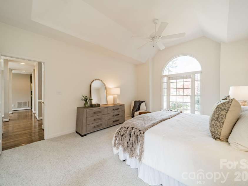 4504 Willow Croft Court, Charlotte, NC 28226.  MLS# CAR4357946, YatesRealty ID 6503. 