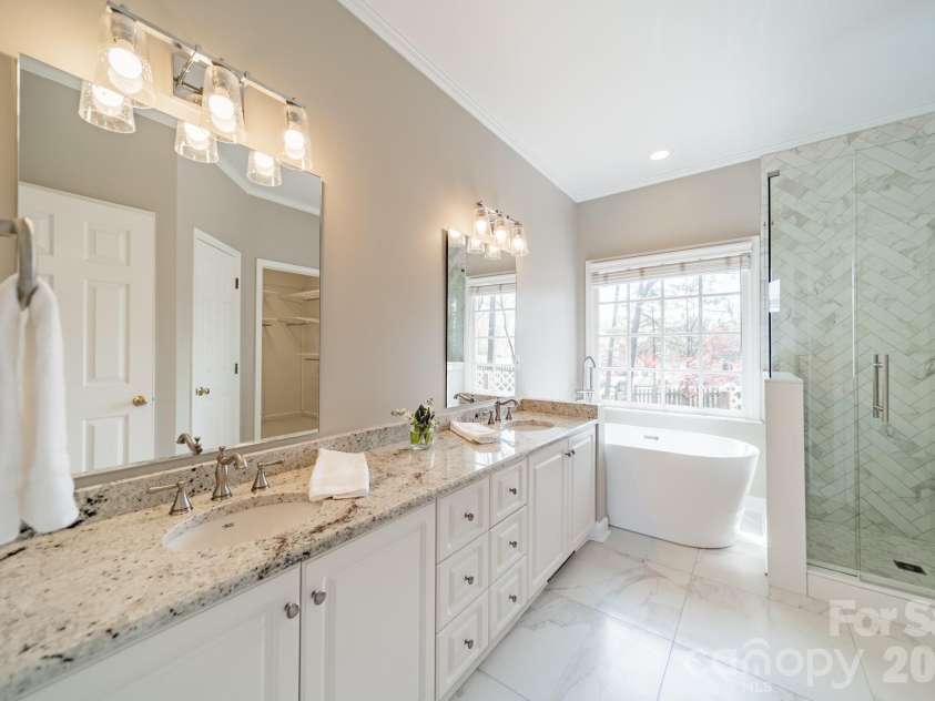 4504 Willow Croft Court, Charlotte, NC 28226.  MLS# CAR4357946, YatesRealty ID 6503. 