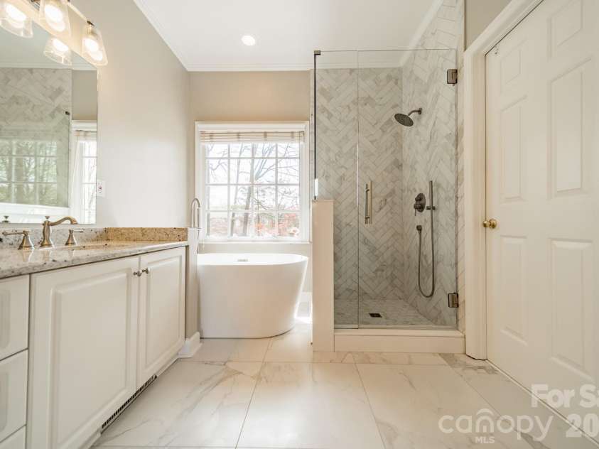 4504 Willow Croft Court, Charlotte, NC 28226.  MLS# CAR4357946, YatesRealty ID 6503. 