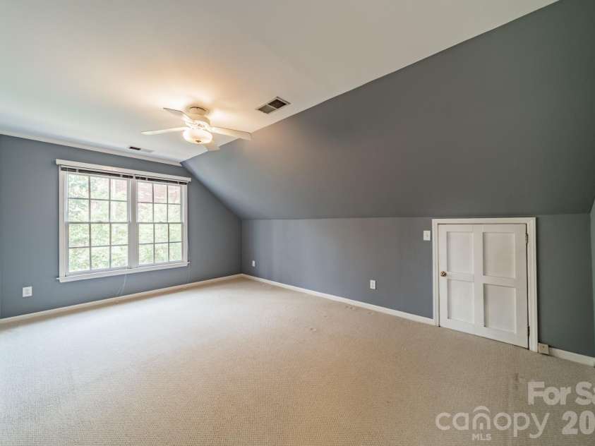 4504 Willow Croft Court, Charlotte, NC 28226.  MLS# CAR4357946, YatesRealty ID 6503. 