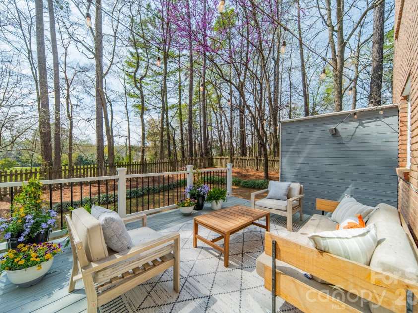 4504 Willow Croft Court, Charlotte, NC 28226.  MLS# CAR4357946, YatesRealty ID 6503. 