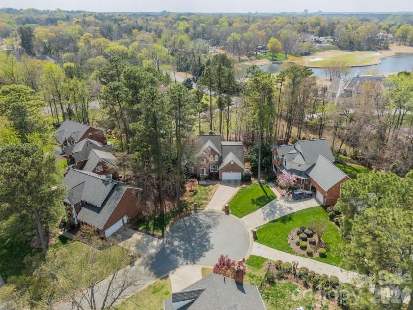 4504 Willow Croft Court, Charlotte, NC 28226.  MLS# CAR4357946, YatesRealty ID 6503. 