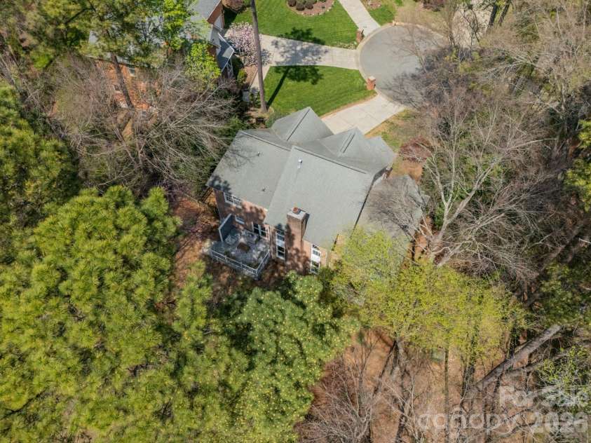 4504 Willow Croft Court, Charlotte, NC 28226.  MLS# CAR4357946, YatesRealty ID 6503. 