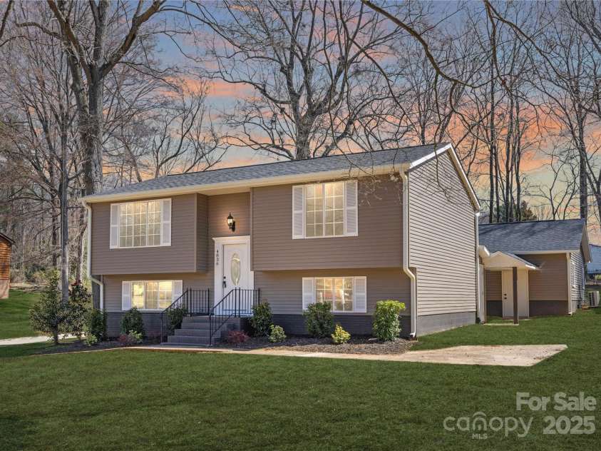 4836 Cheviot Road, Charlotte, NC 28269.  MLS# CAR4228471, YatesRealty ID 6503. 