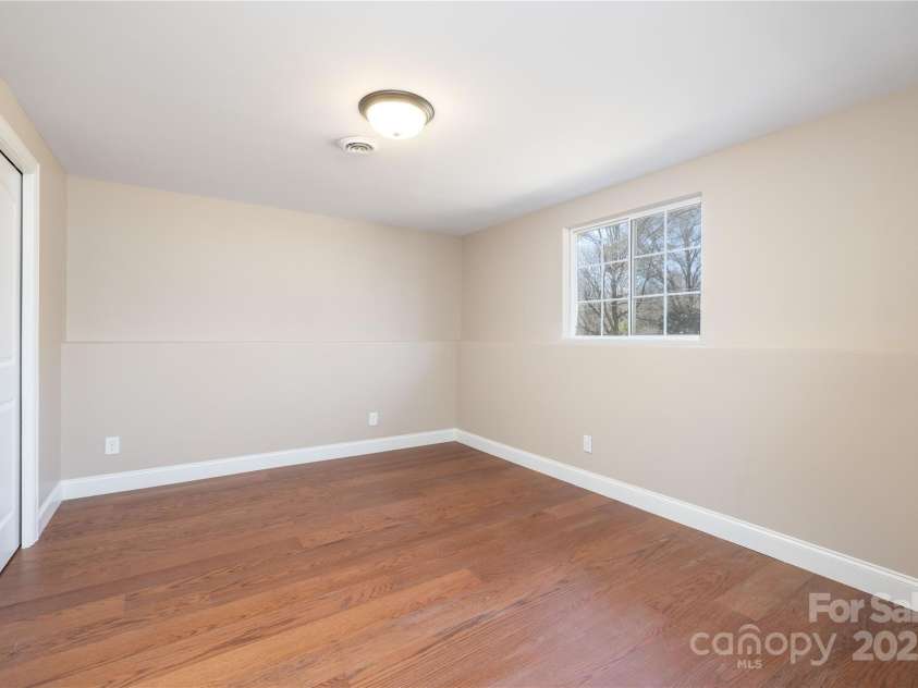 4836 Cheviot Road, Charlotte, NC 28269.  MLS# CAR4228471, YatesRealty ID 6503. 