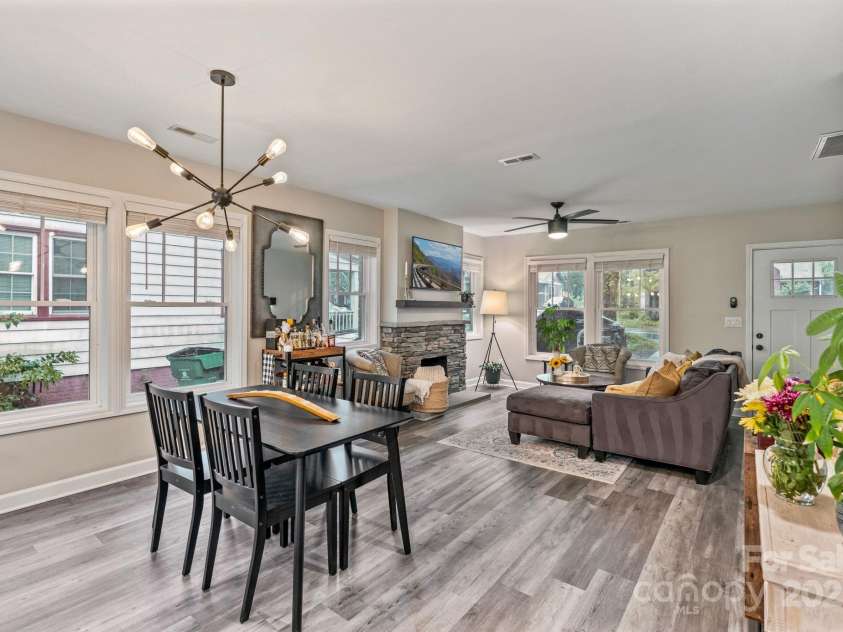 2117 Camp Greene Street, Charlotte, NC 28208.  MLS# CAR4241188, YatesRealty ID 6504. 