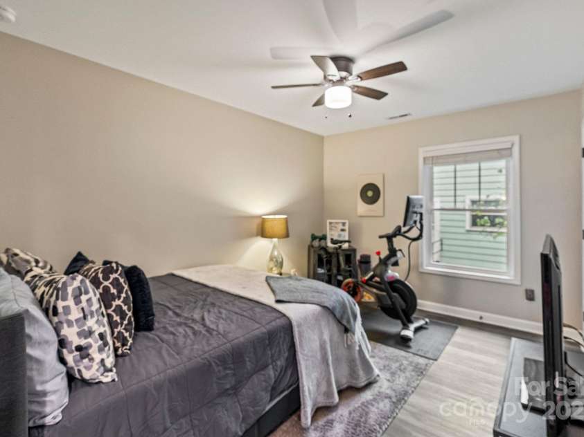 2117 Camp Greene Street, Charlotte, NC 28208.  MLS# CAR4241188, YatesRealty ID 6504. 