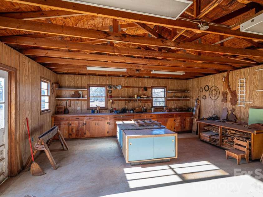 897 Calloway Road, Lincolnton, NC 28092.  MLS# CAR4329478, YatesRealty ID 6504. Workshop