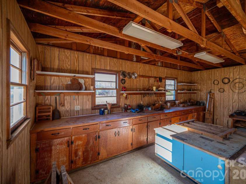 897 Calloway Road, Lincolnton, NC 28092.  MLS# CAR4329478, YatesRealty ID 6504. Workshop