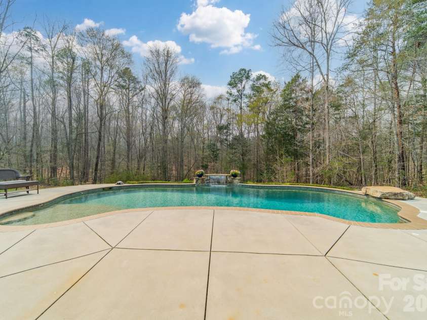 149 EdgeHill Drive, Fort Mill, SC 29715.  MLS# CAR4359843, YatesRealty ID 6507. 