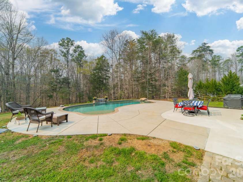 149 EdgeHill Drive, Fort Mill, SC 29715.  MLS# CAR4359843, YatesRealty ID 6507. 