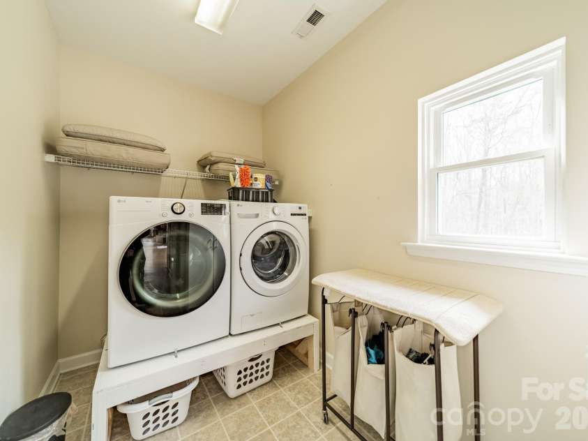149 EdgeHill Drive, Fort Mill, SC 29715.  MLS# CAR4359843, YatesRealty ID 6507. Laundry 