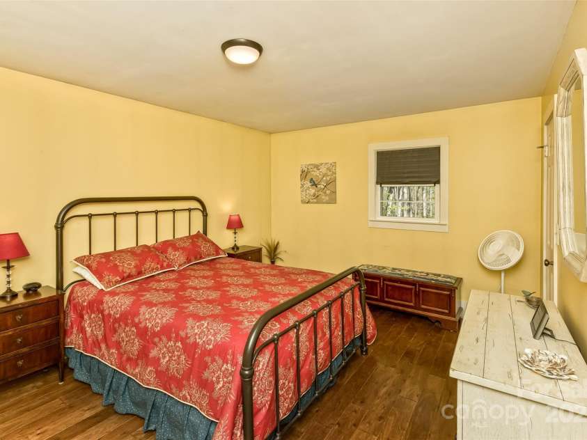 3474 Crestwood Drive, Morganton, NC 28655.  MLS# CAR4245149, YatesRealty ID 6508. BIG primary bedroom w/walk-in closet.