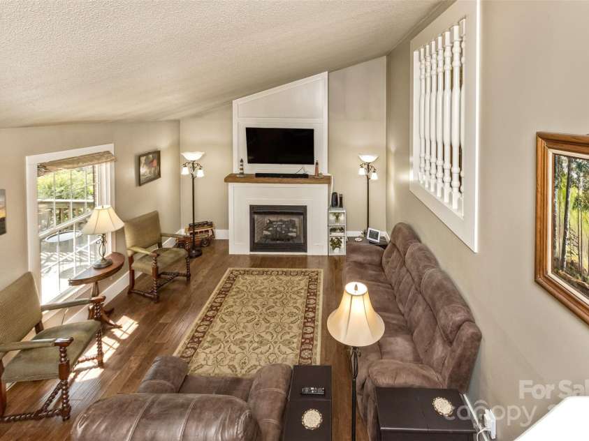 3474 Crestwood Drive, Morganton, NC 28655.  MLS# CAR4245149, YatesRealty ID 6508. Lots of natural light and good vibes to be found here.