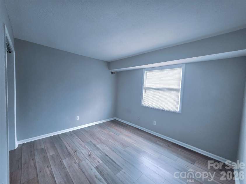 7984 Shady Oak Trail, Charlotte, NC 28210.  MLS# CAR4398216, YatesRealty ID 6509. 