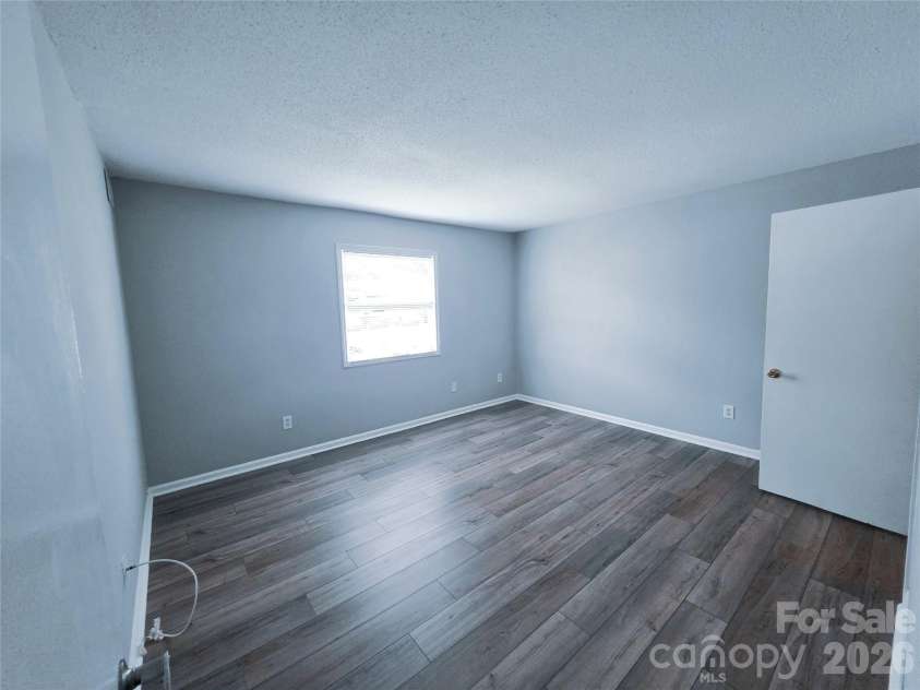7984 Shady Oak Trail, Charlotte, NC 28210.  MLS# CAR4398216, YatesRealty ID 6509. 