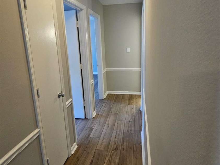 7984 Shady Oak Trail, Charlotte, NC 28210.  MLS# CAR4398216, YatesRealty ID 6509. 
