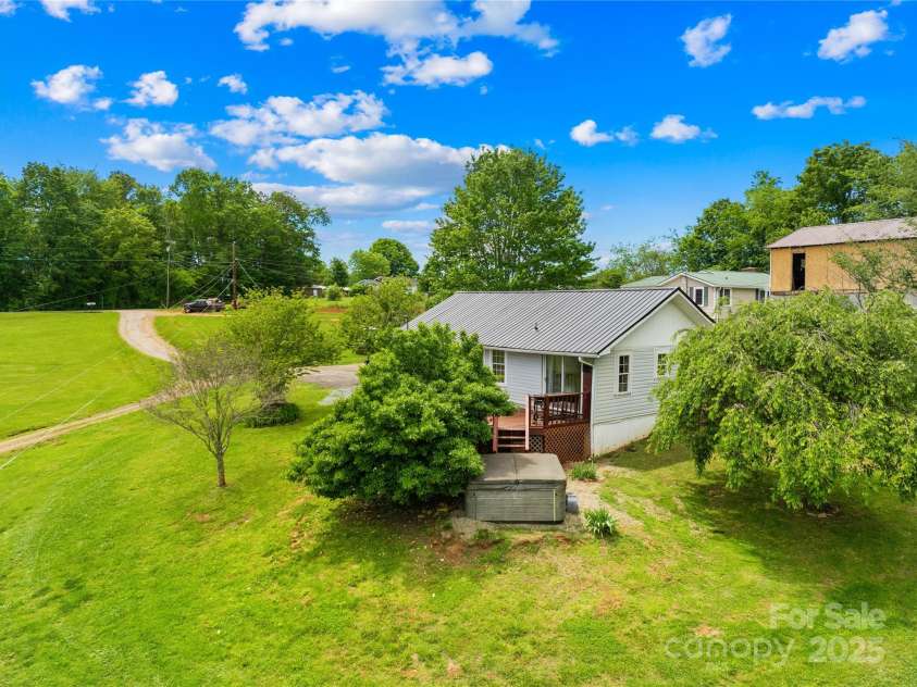 16 Julep Drive, Alexander, NC 28701.  MLS# CAR4259272, YatesRealty ID 651. 