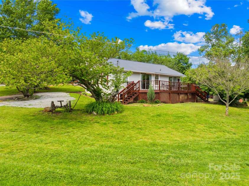 16 Julep Drive, Alexander, NC 28701.  MLS# CAR4259272, YatesRealty ID 651. 