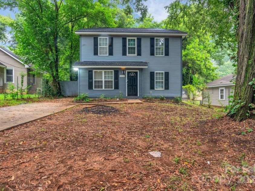 2030 Vinton Street, Charlotte, NC 28216.  MLS# CAR4290826, YatesRealty ID 651. 