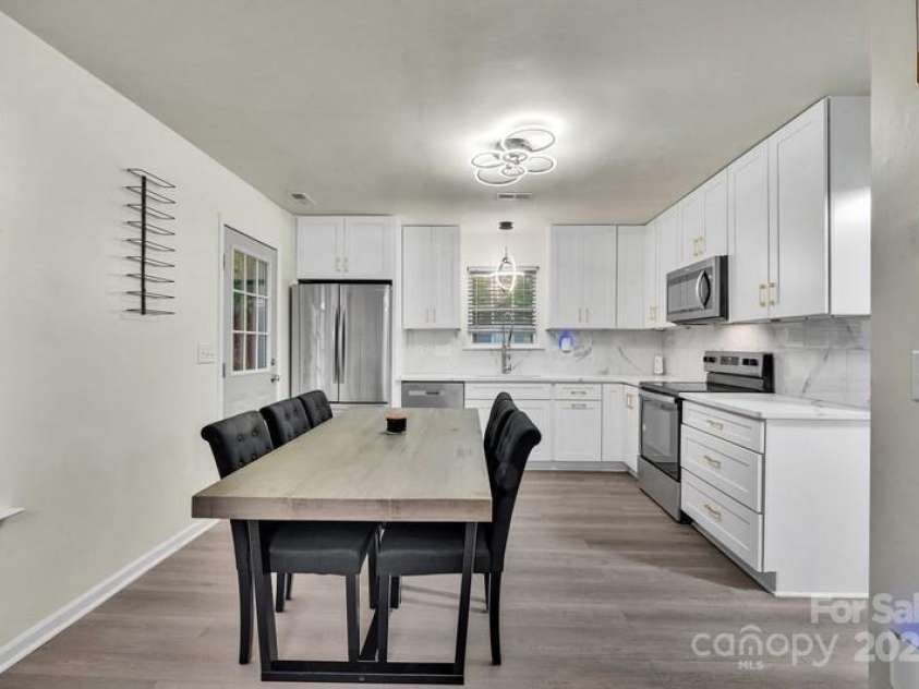 2030 Vinton Street, Charlotte, NC 28216.  MLS# CAR4290826, YatesRealty ID 651. 
