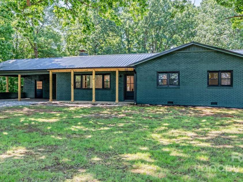 155 Mcallister Road, Statesville, NC 28625.  MLS# CAR4273725, YatesRealty ID 6510. 