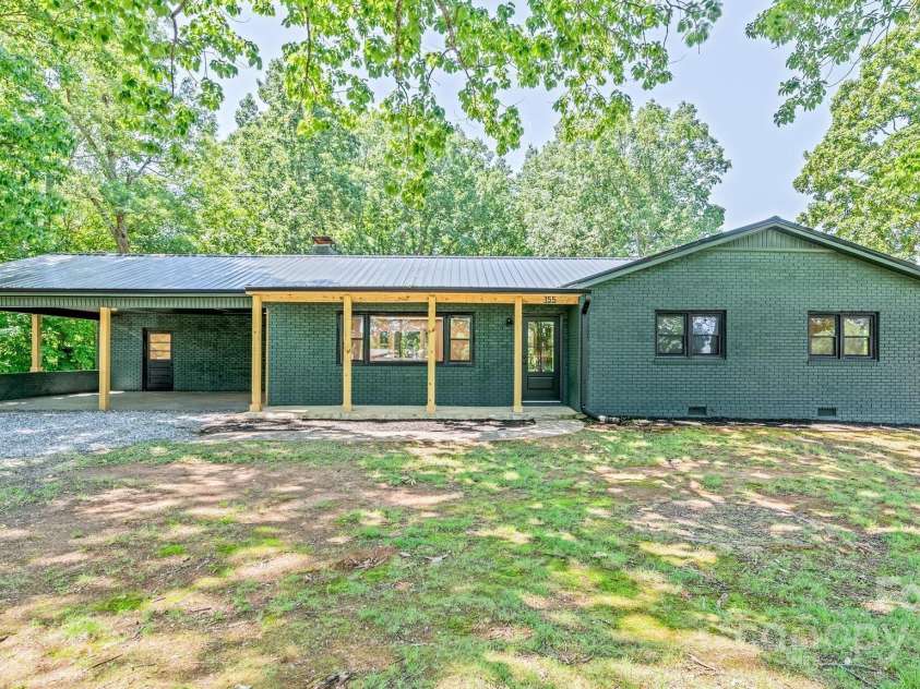 155 Mcallister Road, Statesville, NC 28625.  MLS# CAR4273725, YatesRealty ID 6510. 