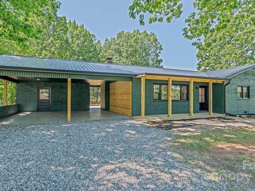155 Mcallister Road, Statesville, NC 28625.  MLS# CAR4273725, YatesRealty ID 6510. 
