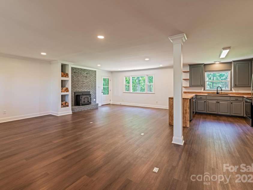 155 Mcallister Road, Statesville, NC 28625.  MLS# CAR4273725, YatesRealty ID 6510. 