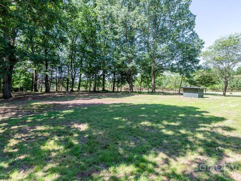155 Mcallister Road, Statesville, NC 28625.  MLS# CAR4273725, YatesRealty ID 6510. 