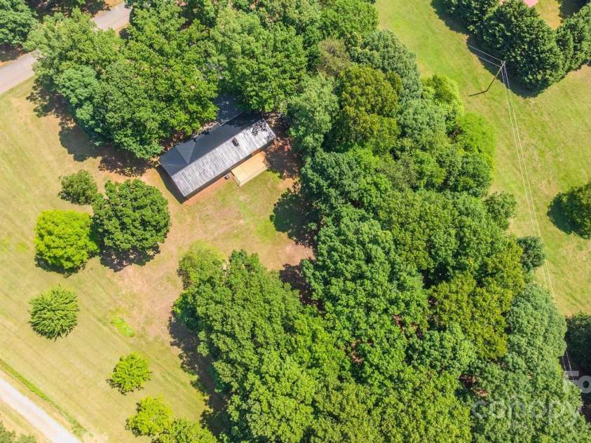 155 Mcallister Road, Statesville, NC 28625.  MLS# CAR4273725, YatesRealty ID 6510. 