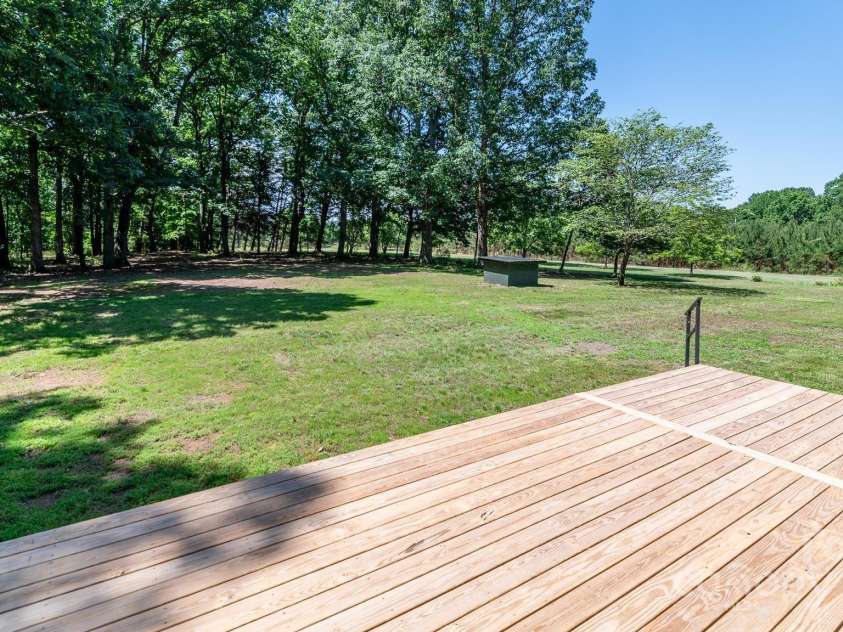 155 Mcallister Road, Statesville, NC 28625.  MLS# CAR4273725, YatesRealty ID 6510. 