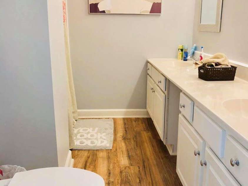 9404 Robert Burns Court, Charlotte, NC 28213.  MLS# CAR4245517, YatesRealty ID 6511. 