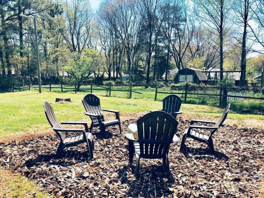 9404 Robert Burns Court, Charlotte, NC 28213.  MLS# CAR4245517, YatesRealty ID 6511. 