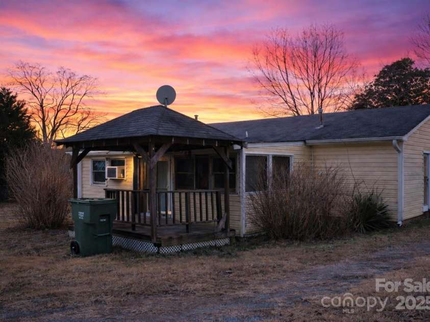 1930 Mountain Brook Drive, Gastonia, NC 28052.  MLS# CAR4331538, YatesRealty ID 6512. Back view