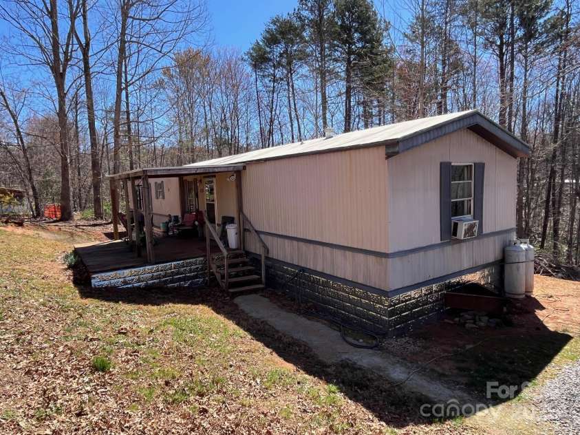 127 Squirrel Hollow Drive, Marion, NC 28752.  MLS# CAR4237807, YatesRealty ID 6513. 