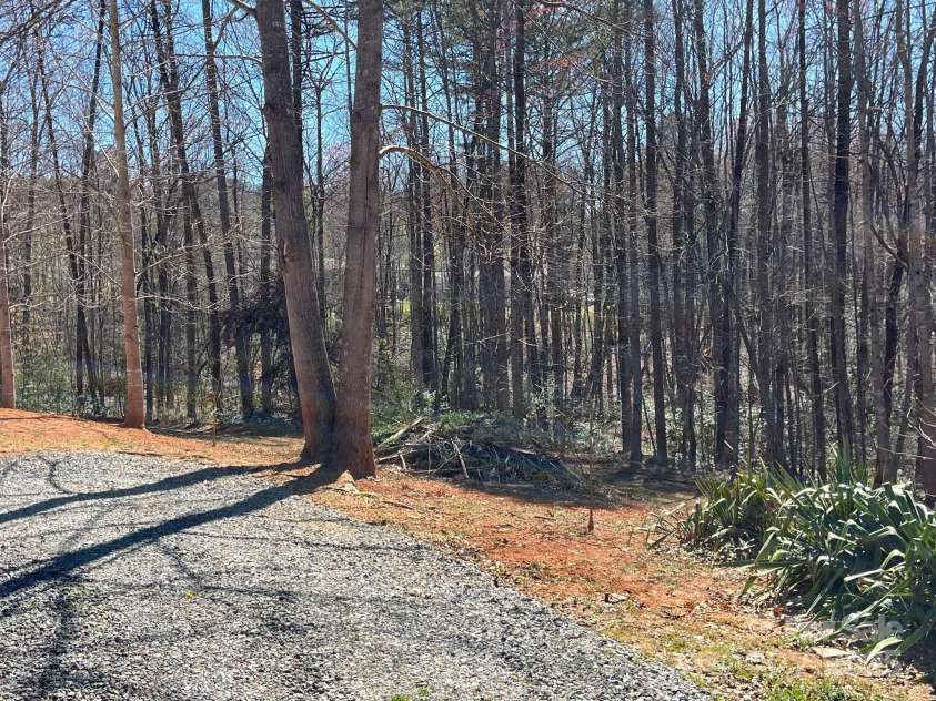 127 Squirrel Hollow Drive, Marion, NC 28752.  MLS# CAR4237807, YatesRealty ID 6513. 