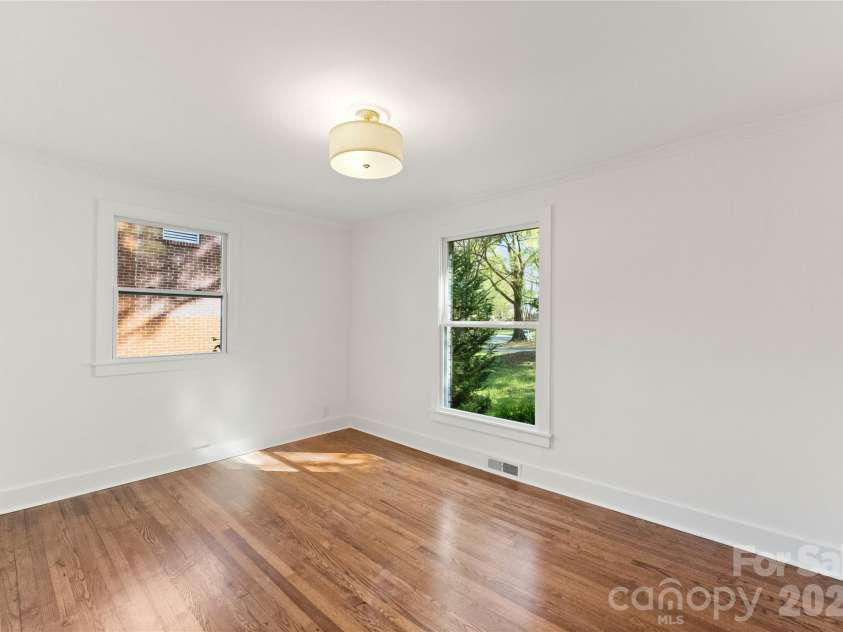 5100 White Oak Road, Charlotte, NC 28210.  MLS# CAR4361627, YatesRealty ID 6514. Bedroom #2