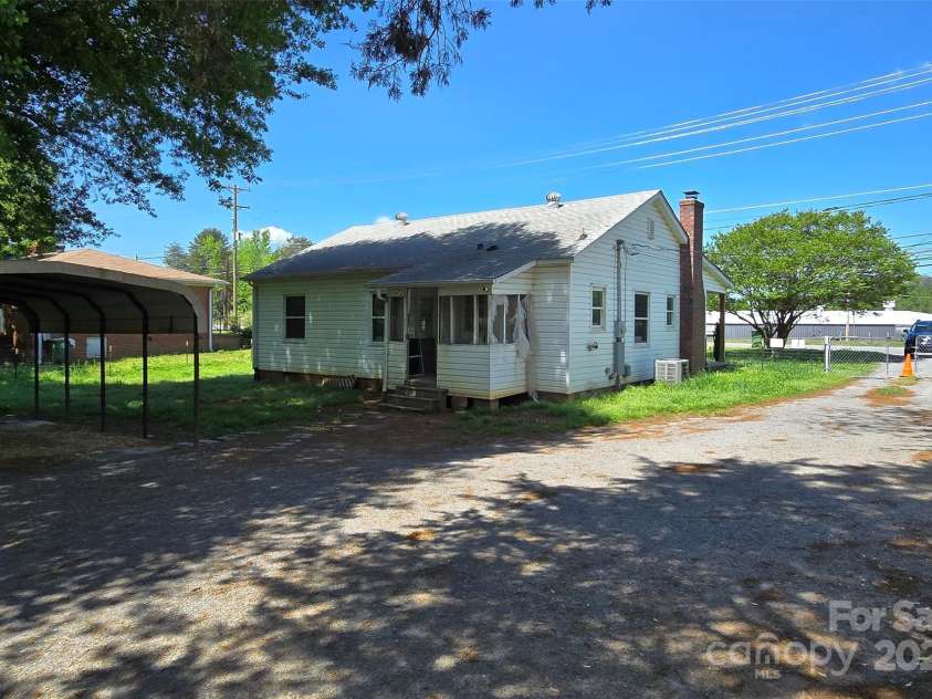 2607 Lowell Road, Gastonia, NC 28054.  MLS# CAR4245113, YatesRealty ID 6515. Back