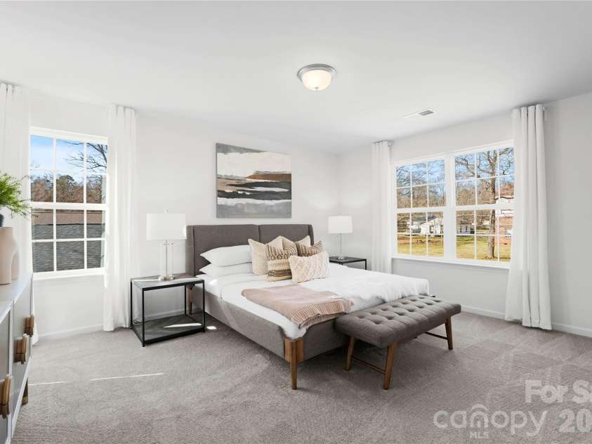 6717 Brushwood Drive, Charlotte, NC 28262.  MLS# CAR4351068, YatesRealty ID 6515. Representation